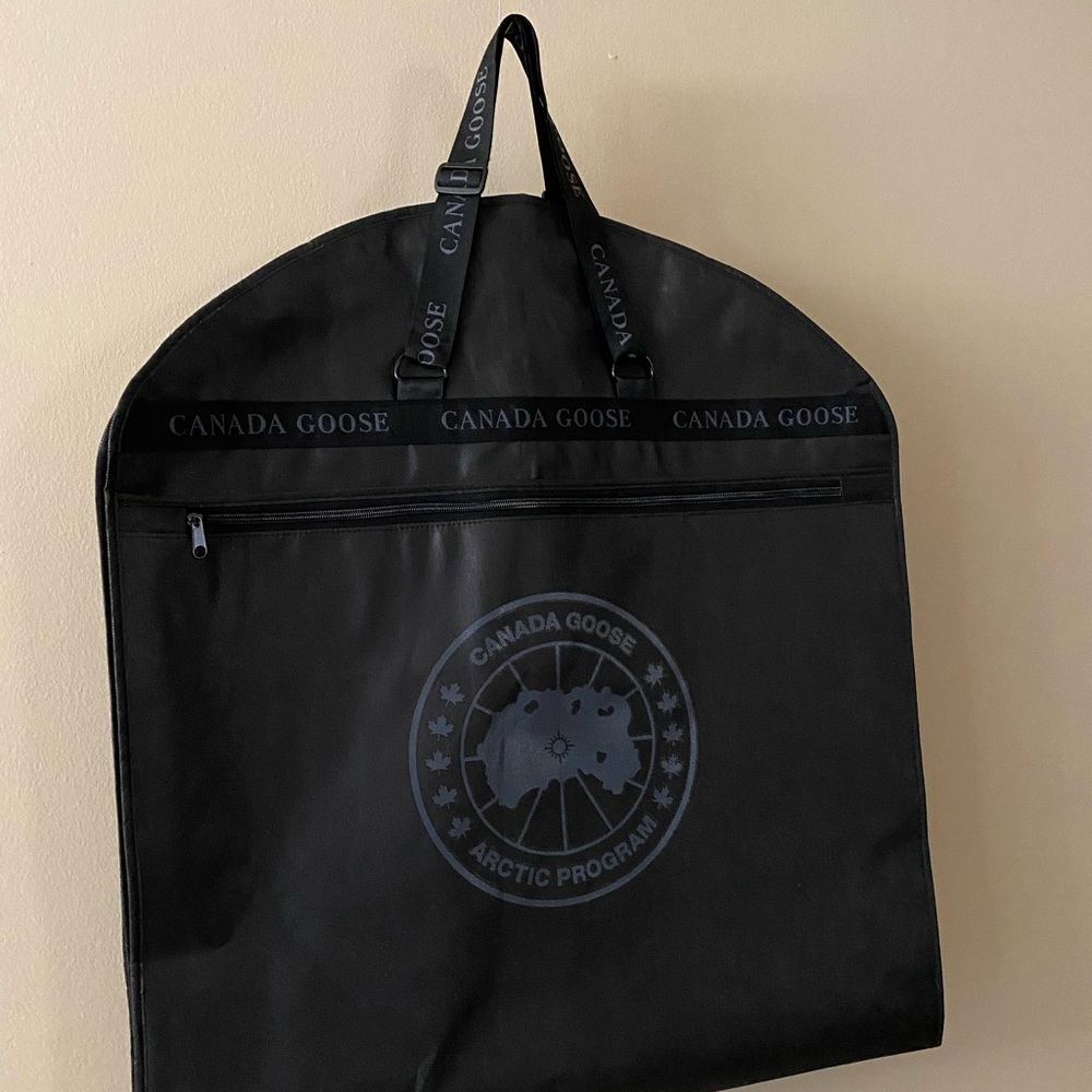 Canada ๐จ๐ฆ Goose Garment bag set - Picture 5 of 12